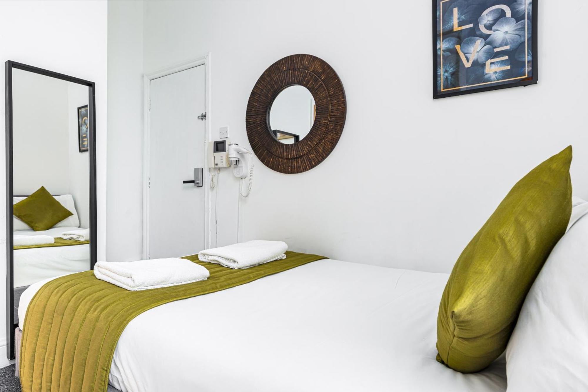 Ryam Suites London Exterior photo