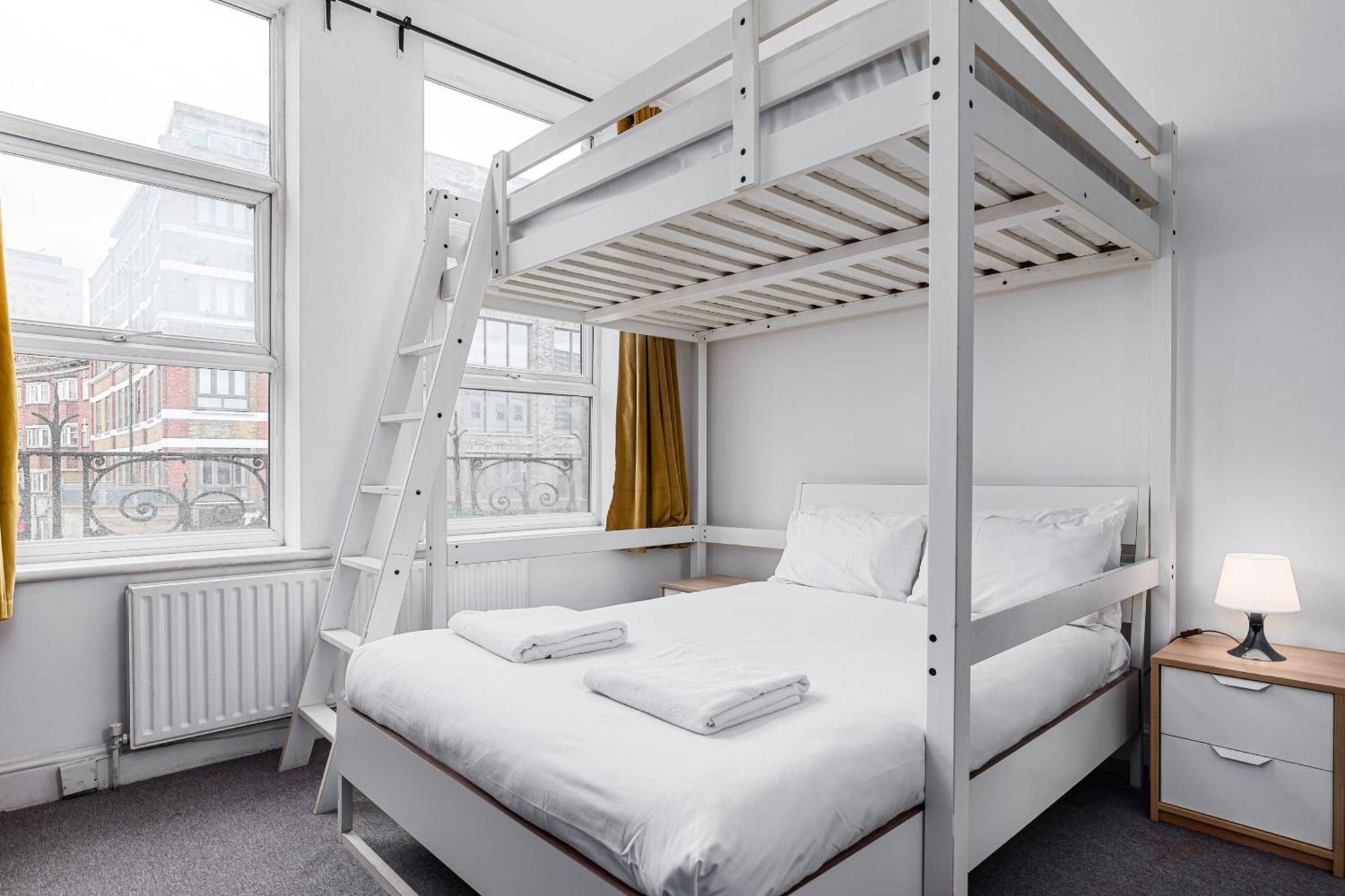 Ryam Suites London Room photo